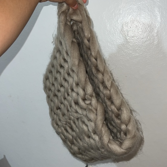 Scarf - Picture 2 of 3